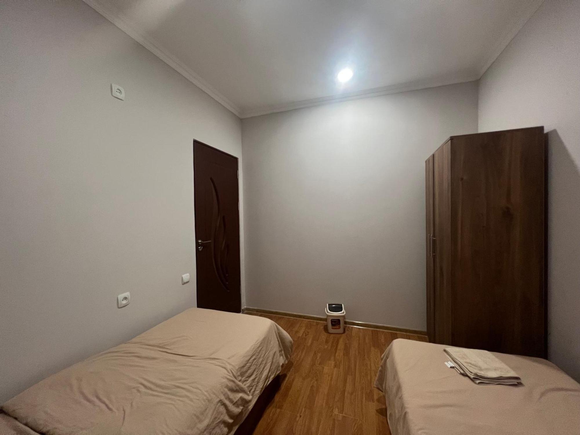 Hotel Pushkiin Erevan Esterno foto