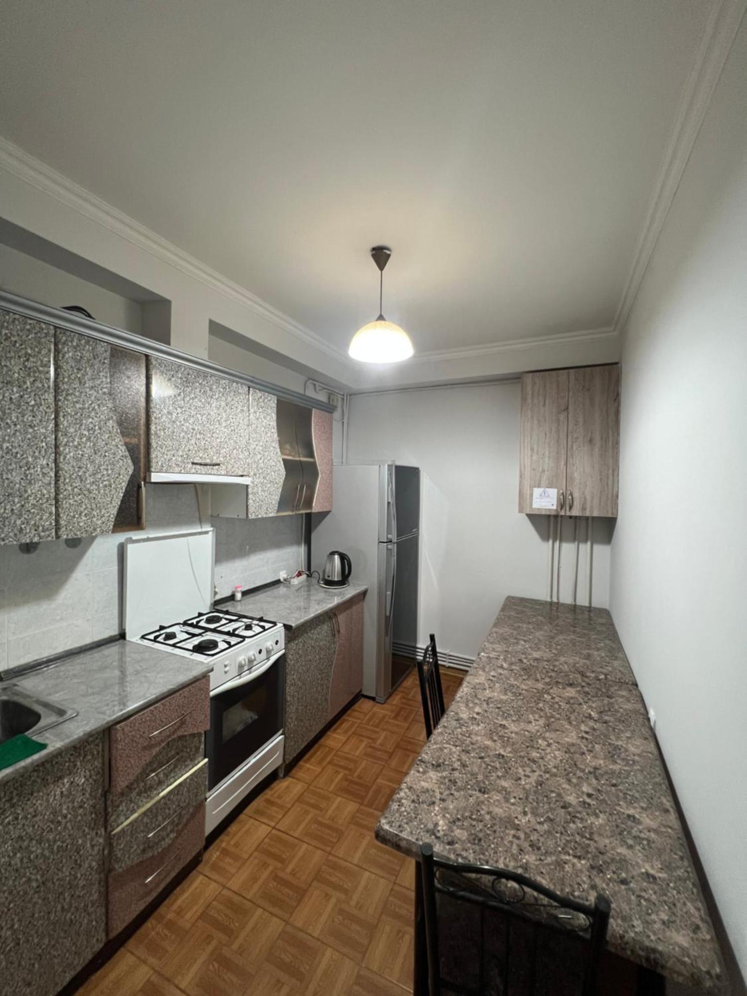Hotel Pushkiin Erevan Esterno foto