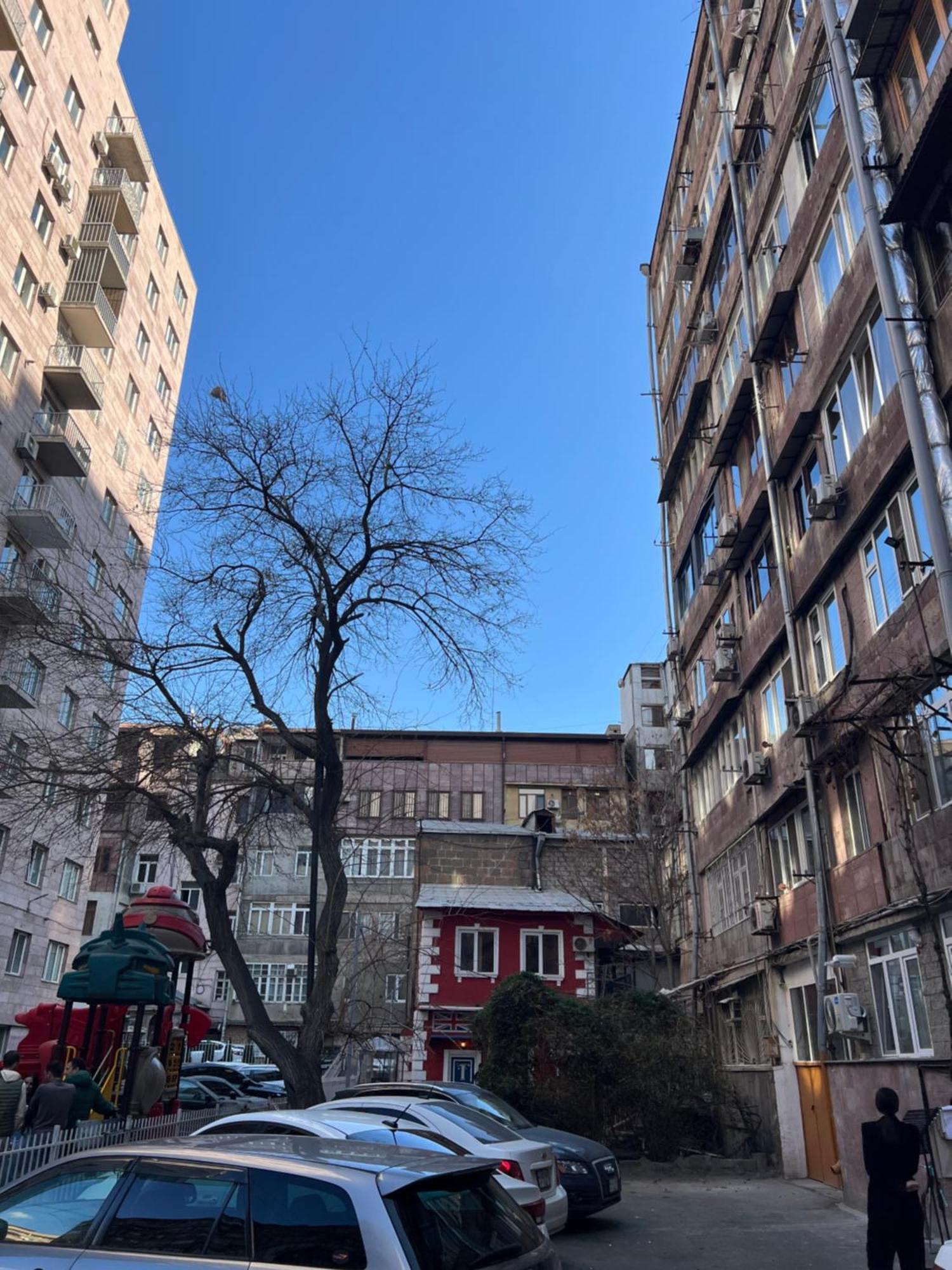 Hotel Pushkiin Erevan Esterno foto